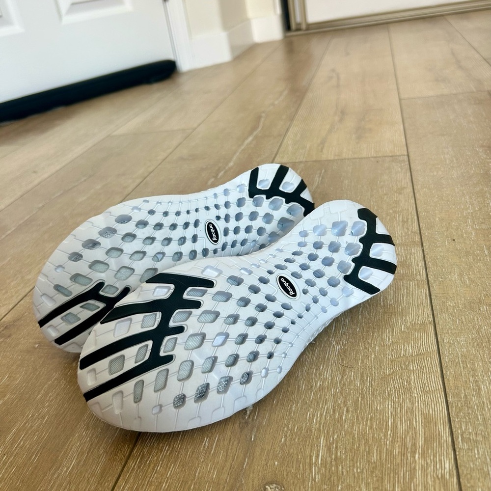 Women’s Brand New Racqua White Breathable Mesh Water Shoes - Picture 7 of 8